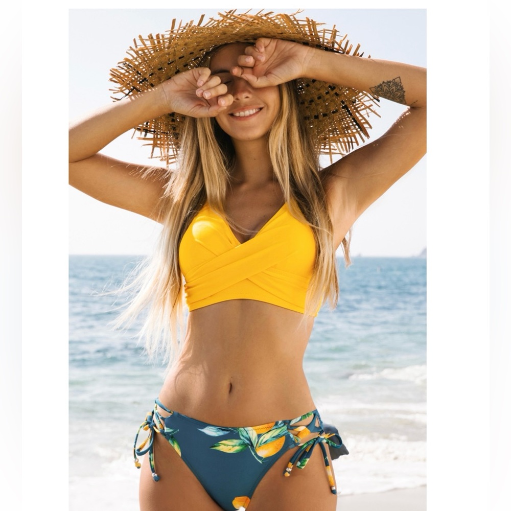 Cupshe Yellow and Blue Floral Bikini